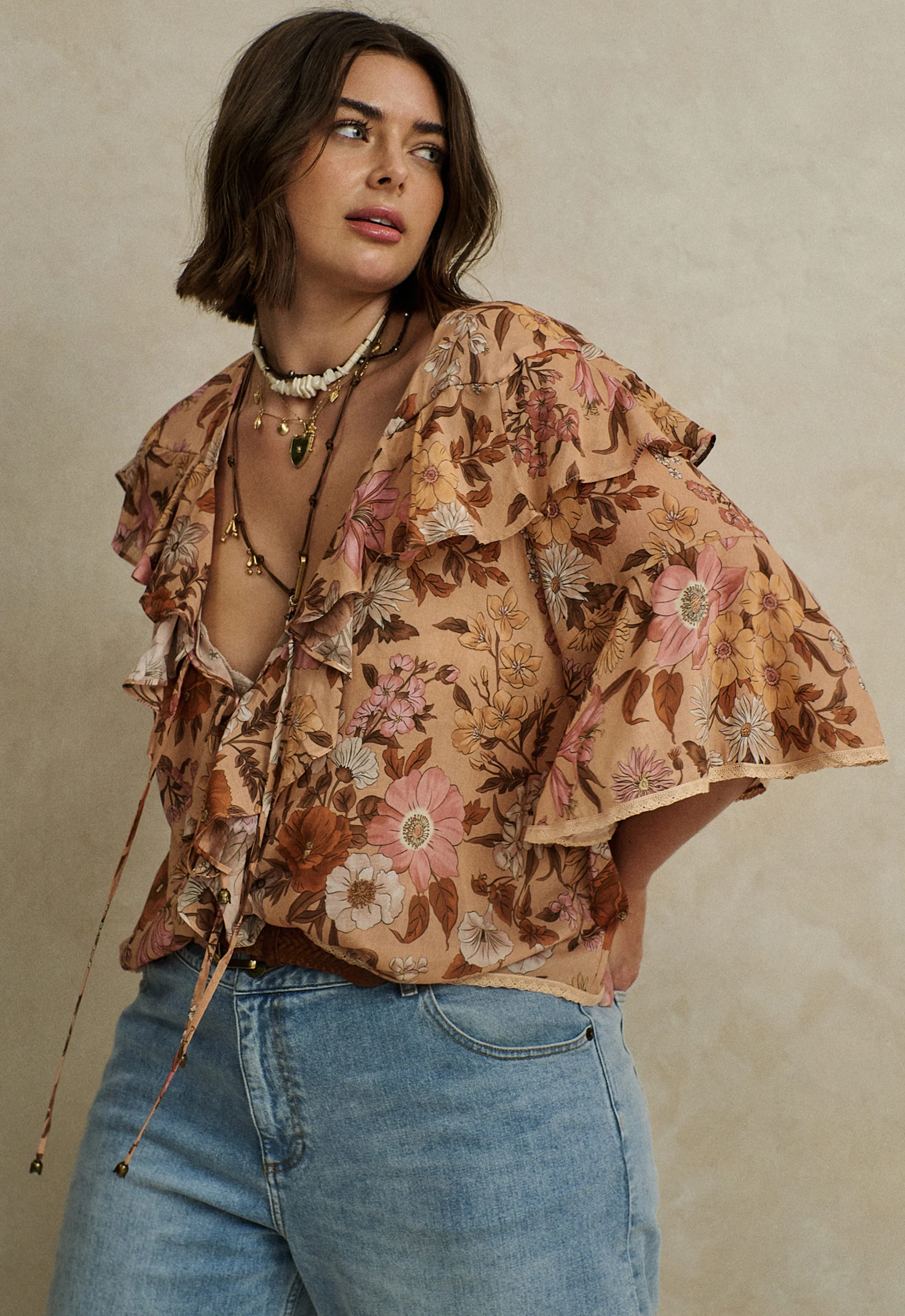 Stealing Beauty Short Sleeve Blouse - Image 3